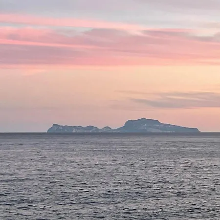 Loft Sull'acqua Con Vista Mozzafiato * Naples
